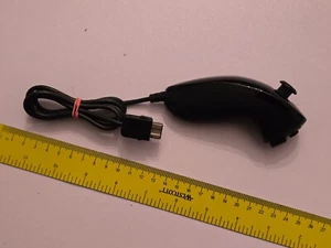 NINTENDO WII OFFICIAL GENUINE NUNCHUCK WIRED CONTROLLER BLACK Nunchuk Control U - Picture 1 of 3