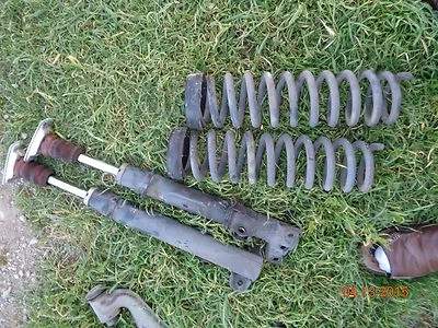 Mercedes-Benz W124 300E 280E 240E 260E E320 1986-1995 amortiguador puntal resorte delantero Foto 1 de 2