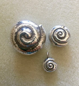 Thai Hill Tribe Silver Hollow Spiral Shell Beads & Pendant/Charm - Picture 1 of 6