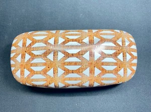 Hello Sunshine Stella & Dot Eye Sunglass Hard Snap case NUEVO - Imagen 1 de 4
