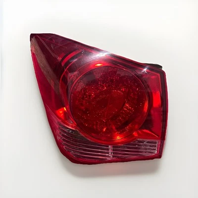 Luz trasera izquierda Chevrolet Cruze 2011 2012 2013 2014 2015 OEM 9597835 Foto 1 de 4