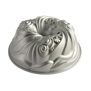 Nordic Ware Silver Let It Snow Bundt Pfanne - Bild 1 von 6