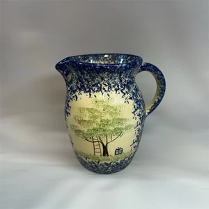 Vintage Molly Dallas Keramik Krug 8 Zoll blau Spritzgeschirr Apfelbaum signiert Volkskunst - Bild 1 von 15