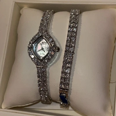 Juego de reloj/pulsera Croton vintage de circonita cúbica de acero inoxidable para mujer con esfera de madreperla ¡Nuevo! Foto 1 de 4