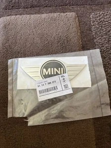 ORIGINALE MINI COUNTRYMAN F60 emblema bagagliaio posteriore numero di parte:51147388073 - Foto 1 di 2