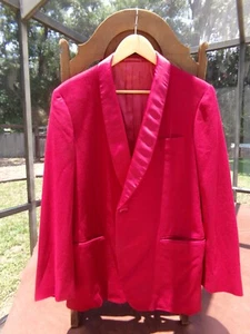 Vintage Men' s Ruby Red Custom Made in Hong Kong Smoking Tuxedo jacket Elvis ! - Picture 1 of 2