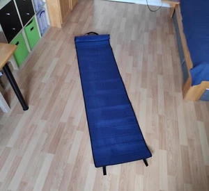 WIE NEU Strandmatte Thermomatte 190x50 cm mit Kopfkissen wasserdicht faltbar - Bild 1 von 4