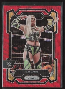 Tarjeta de novato Panini Prizm WWE Izzi Dame #116 Ruby Red Wave Prizm 2024 RC NXT B - Imagen 1 de 2