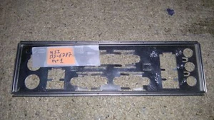 Panneau shield i/o MSI MS-6787 VER 1 plaque arriere - Photo 1/1