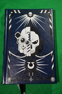 Warhammer 40K Blood of Iax Edición Especial Limitada Firmado Biblioteca Negra - Imagen 1 de 4