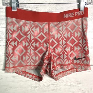 Nike Pro Geometric Activewear for Women 