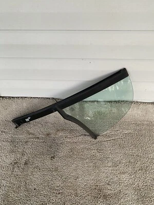 Cuarto de cristal izquierdo conductor trasero SMARTFOR2 08-16 64204 Foto 1 de 4