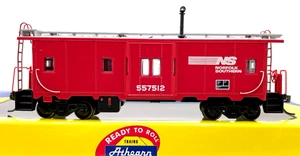 HO ATHEARN 74789 BAY WINDOW CABOOSE NORFOLK SOUTHERN NS # 557512 - Picture 1 of 2