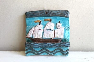 Von Schülern handgefertigte Wandfliese Schiff Motiv Kunst Schule Keramik Küste Strand - Bild 1 von 5