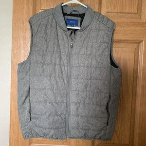 Women’s Apt 9 Vest. Med, Grey,Black Lining.2 Zip Pockets,1 Inner, Puffer Style. - Picture 1 of 7