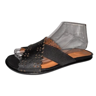 GENTLE SOULS Women's Size 8.5 Black Lark Cross Elastic Scallop Slides Sandals - Image 1 of 4