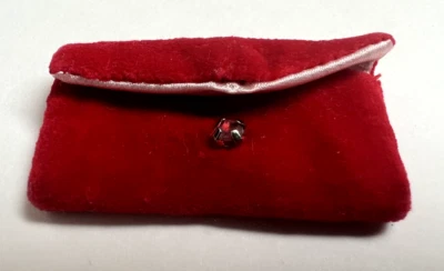 Cartera clutch vintage Barbie RED FLARE #939 terciopelo rojo original Mattel años 60 Foto 1 de 3