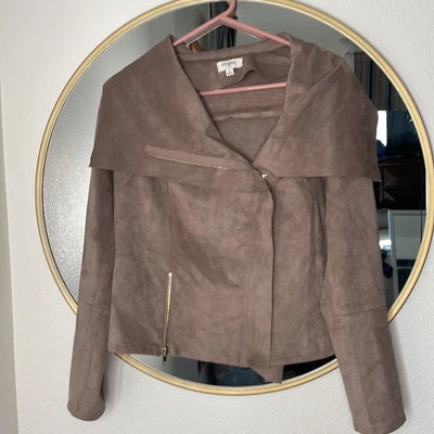 Chaqueta de moto Umgee para mujer neutra de gamuza sintética manga larga pequeña Foto 1 de 4