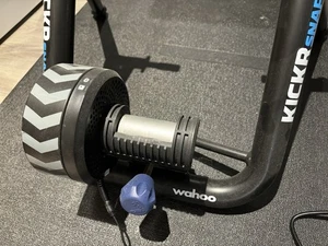 Wahoo Kicker Snap Smart Turbo Trainer - Picture 1 of 5