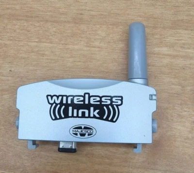 Adaptador de enlace inalámbrico Majesco para Nintendo GameBoy Advance y SP Foto 1 de 2