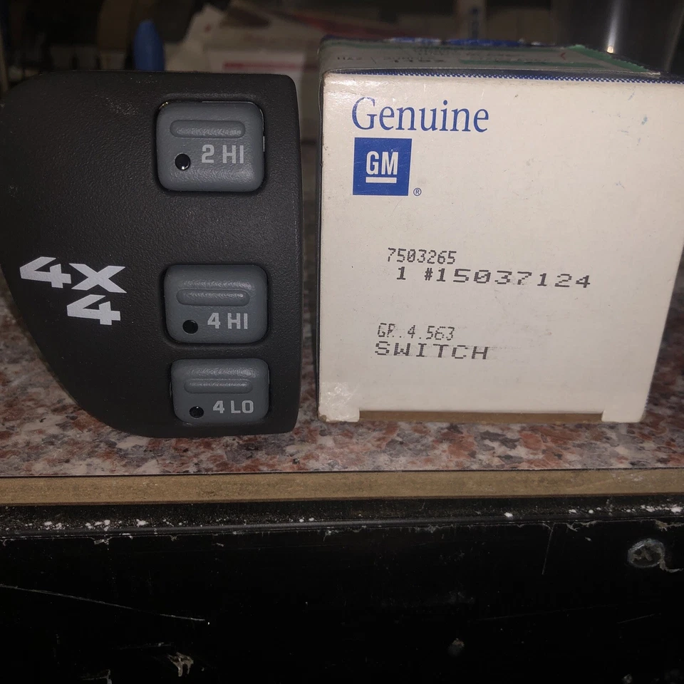 CHEVROLET GMC OLDSMOBILE 4x4 4WD SWITCH 1996 2005 - Image 1 of 1