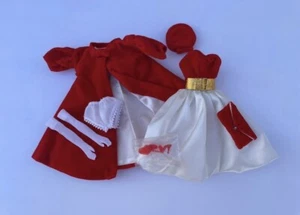 Vintage Repro Barbie Red Velvet Flare Coat # 939 & # 977 Silken Flame Dress - Bild 1 von 1