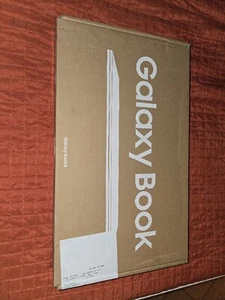 PC portatile Samsung Galaxy Book 4 - Foto 1 di 3