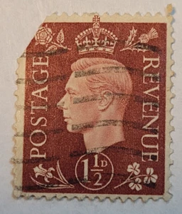 Postage Revenue ~ King George VI ~ Brown 1½D Stamp ~ Posted/Used ~ c.1940's ~S33 - Picture 1 of 6