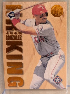 1996 Fleer Ultra HR HOME RUN King GOLD MEDALLION #5 Juan Gonzalez RARE PARALLEL - Image 1 of 2