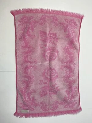 Vintage MCM Grants Fashion for the Home Pink Reversible Hand Towel Made In USA - Image 1 of 4