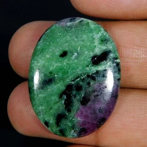 30.40Cts. Natural Gorgeous Ruby In Zoisite Oval Cabochon Loose Gemstone - Picture 1 of 3