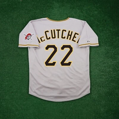Camiseta deportiva de carretera gris Andrew McCutchen Pittsburgh Pirates para hombre con parche de equipo Foto 1 de 4