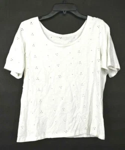 Newport News Women's White Scoop Neck Embroidery Short Sleeve Crop Top S - Picture 1 of 8