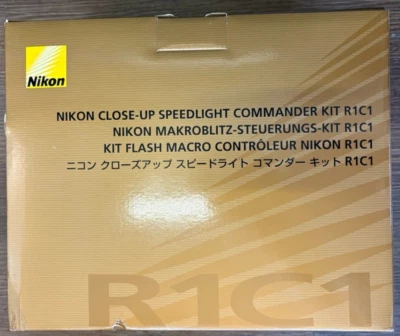 Nuevo sistema inalámbrico Nikon R1C1 de primer plano Speedlight Foto 1 de 2