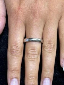 14k Oro Bianco Uomo O Donna Liscio Fede Nuziale Anello Design Misura 10 Regalo - Foto 1 di 13