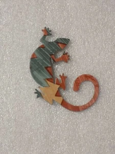 Hand-Painted Metal Native American Gecko Lizard Fridge Magnet - Foto 1 di 2