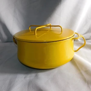 Vtg Dansk Designs France Kobenstyle Yellow Enamel Dutch Oven w Lid Trivet 3 Qt - Picture 1 of 10