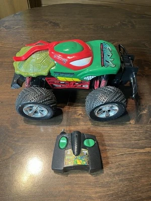 Camión monstruo de coche de radiocontrol Teenage Mutant Ninja Turtle Tyco de colección con control remoto SIN PROBAR Foto 1 de 4