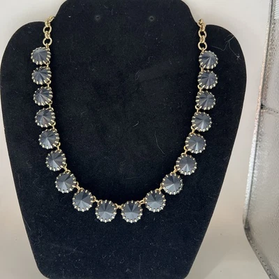 J. COLLAR COLLAR DE DIAMANTES DE IMITACIÓN RIVOLI AZUL MARINO OSCURO TONO DORADO CREW FACTORY Foto 1 de 4