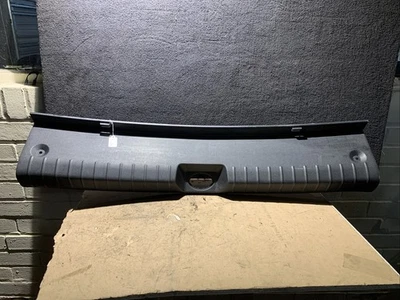 KIA OPTIMA 2017-2020 bloqueo maletero trasero pestillo umbral placa rasguño moldura 85771-A8000 OEM Foto 1 de 4