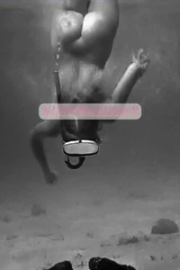 Helen Mirren in AGE OF CONSENT 1969 Film ** Pro Pigment Photo (8.5"x11") WOAH!! - Bild 1 von 1