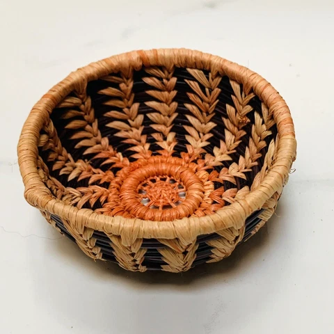 Pine Needle Basket Artisan Made Natural Woven Lidded Brown coral Small round 3"W Cover