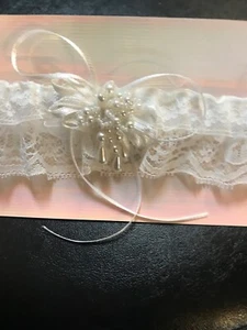 NEW WEDDING GARTER, FROM LOCAL WEDDING SHOP, NOW CLOSED. MANY LISTED.(GRY-99-42) - Picture 1 of 2