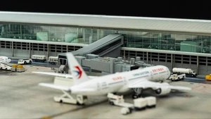 Modellino Aeroporto Terminal Model (compreso solo il modello in figura 1) 1/400 STOCK - Foto 1 di 8