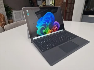 Microsoft Surface Pro 7 Core i7-1065G7 16GB Ram 256GB SSD With Keyboard - Picture 1 of 5