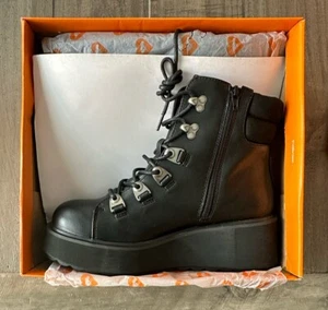 Rocket Dog Women’s Size US 9.5 Handle Black Platform Hiker Faux Leather Boots - Picture 1 of 17