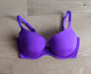 Victoria's Secret 32DD lila glatt gefüttert geformtes T-Shirt UW BH gebraucht, in einwandfreiem Zustand - Bild 1 von 3