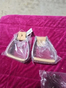 Estribos de aluminio inclinados de 3 pulgadas de ancho Equi-Sky - Imagen 1 de 5