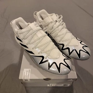 (SZ 12) Adidas Freak 22 Team Football Cleats White Black GX4066 Men’s NEW IN BOX - Picture 1 of 4