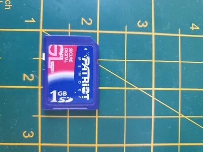 Patriot SD Card 1 GB - Image 1 of 2